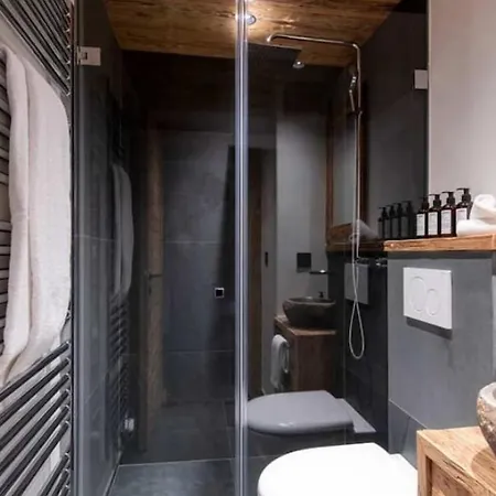 Apartment 4bdr Stylish With Sauna And Pool *